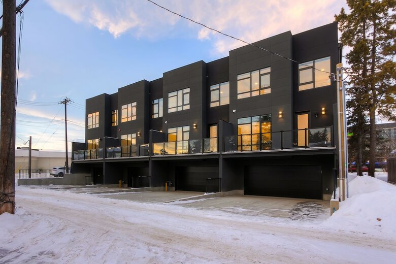 New Luxury Townhome 29