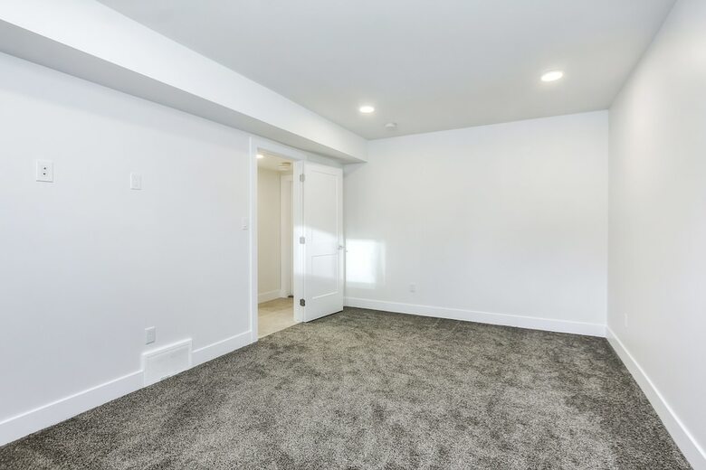New Luxury Townhome 29