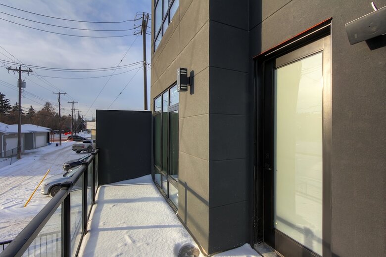 New Luxury Townhome 29