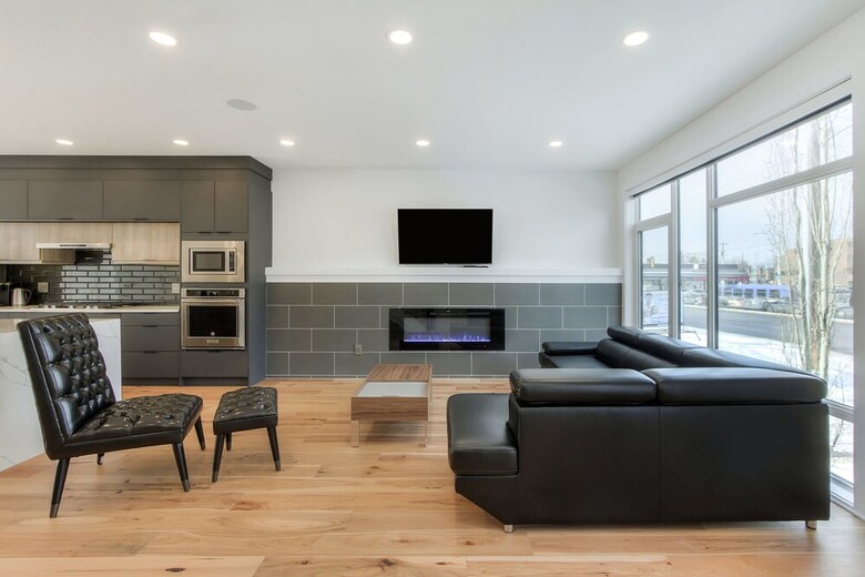 New Luxury Townhome 29