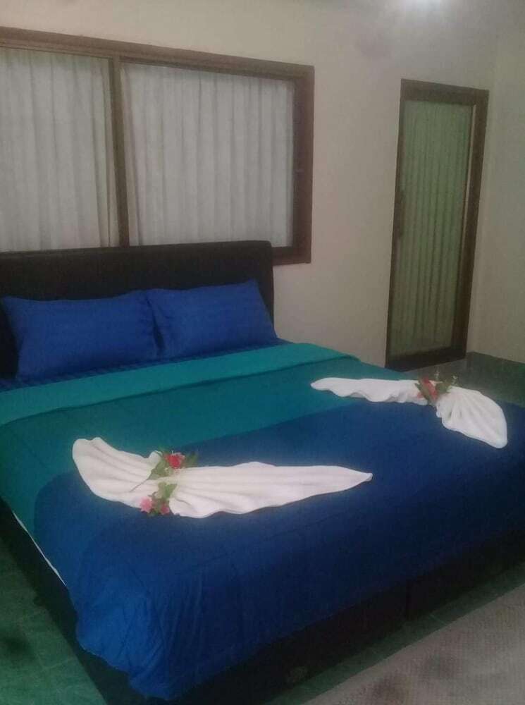 Hotel Maenam Lodge