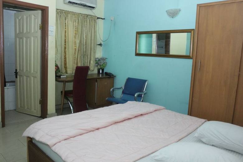 Hotel Chisam Suites