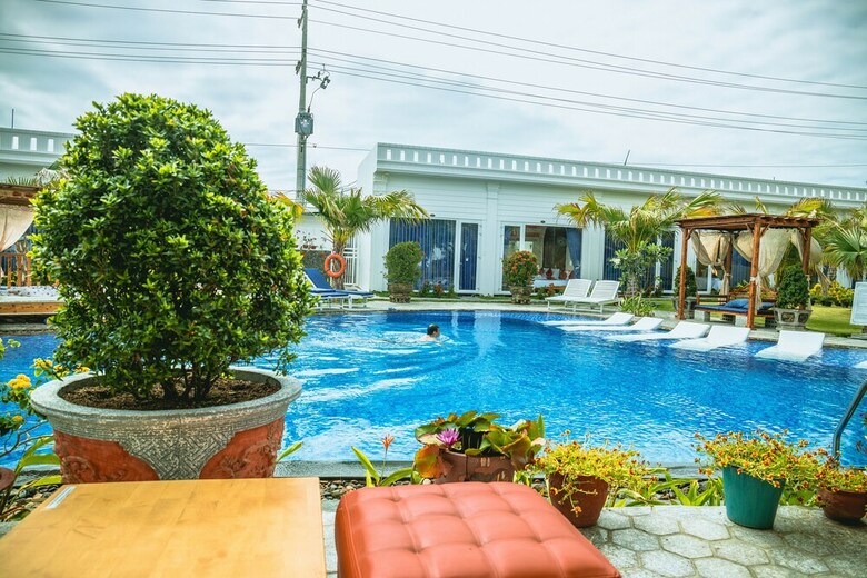 Suoi Tien Hills Hotel