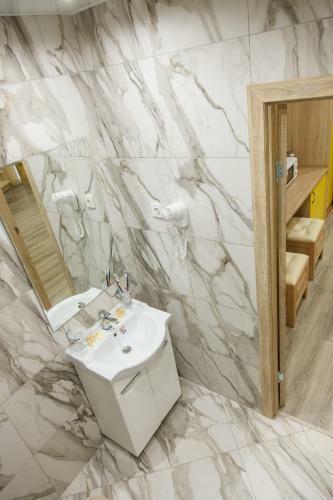 Erzi Club Hotel