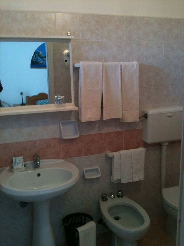 Hotel Casa Adolfo Ischia