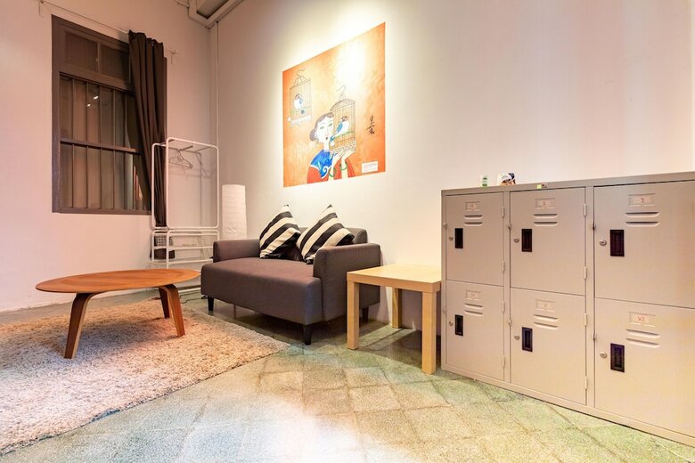 Hostal Lyns Home Boutique Hostel