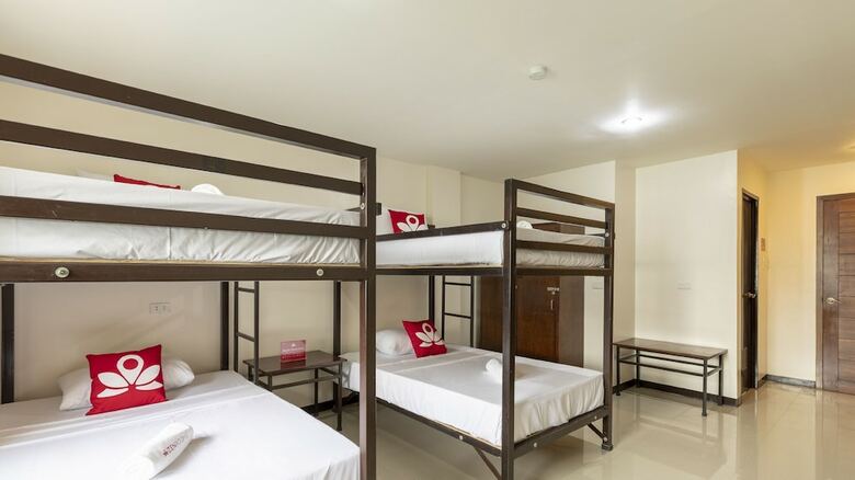 Hotel Zen Rooms 10th Ave Cubao