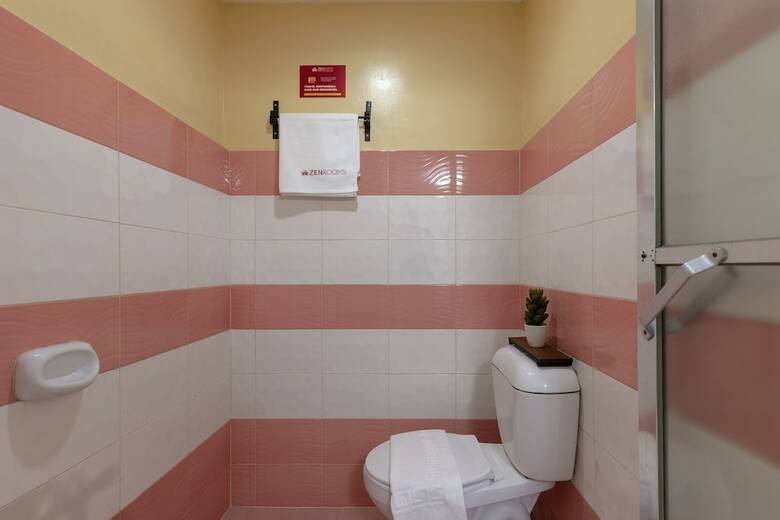 Hotel Zen Rooms 10th Ave Cubao