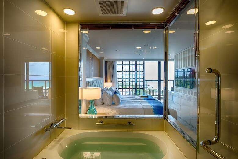 Hotel Shigira Mirage