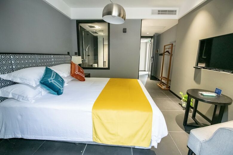 Hotel Dreamhouse