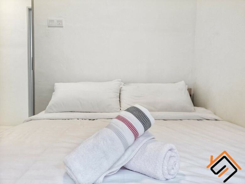 Oasis Condominium At Simee