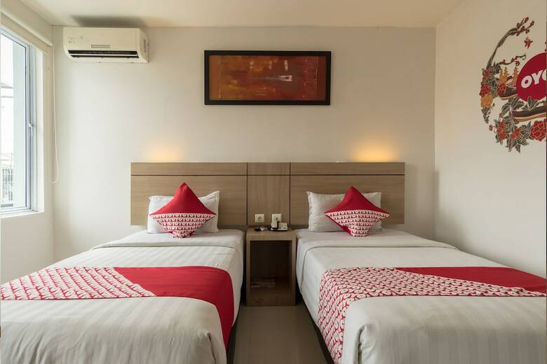 Putra Mulia Hotel