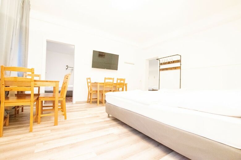 Apartamentos Tolstov-hotels Spacious Haus