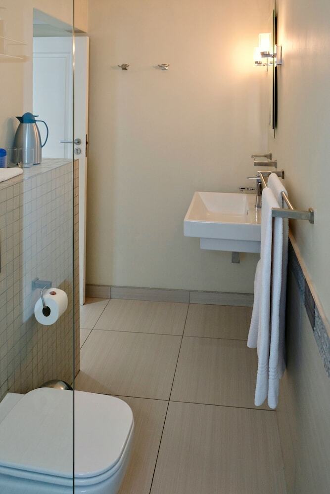 Hotel Gardenview Guest House