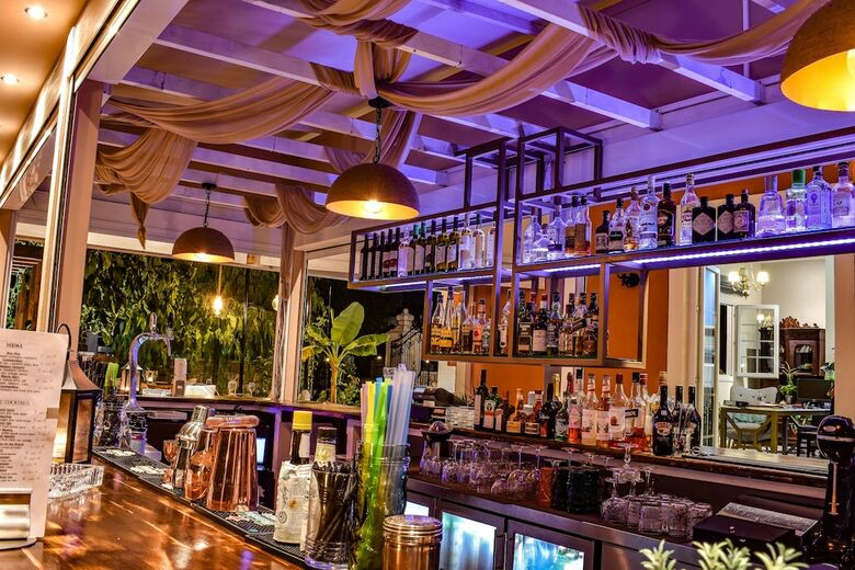 Hotel Aeolos Boutique Resort And Suites