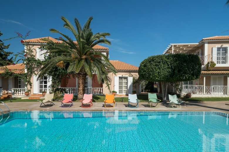 Hotel Aeolos Boutique Resort And Suites