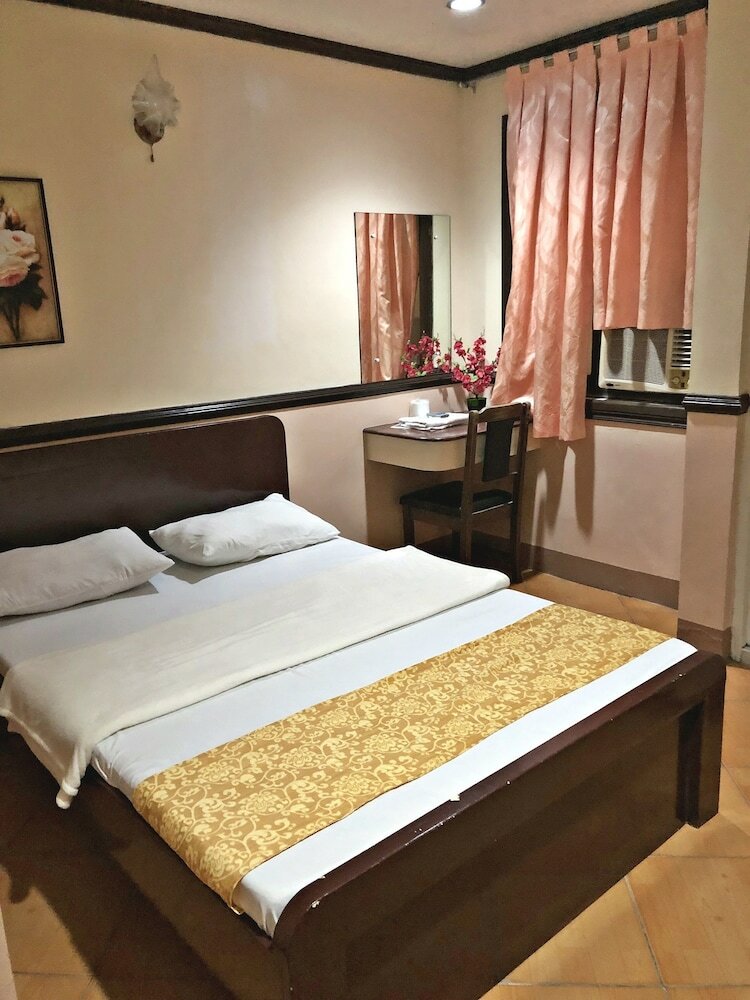 Tabaco Gardenia Hotel