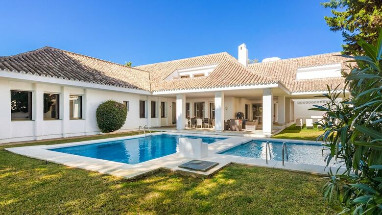 Anfitrion Villas & Suites
