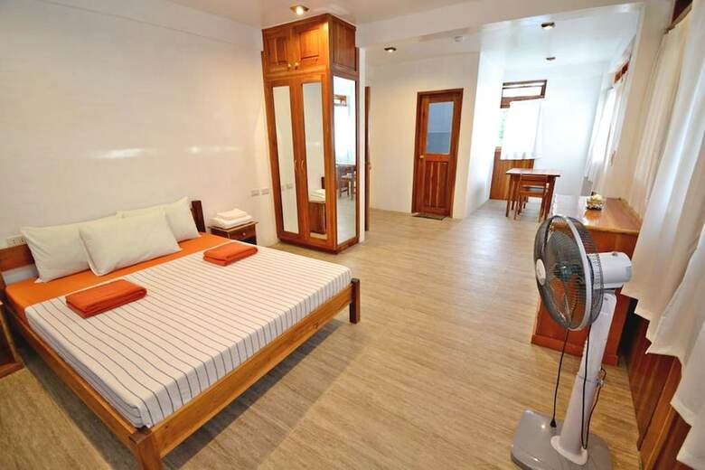 Hotel Pahiluna Guesthouse