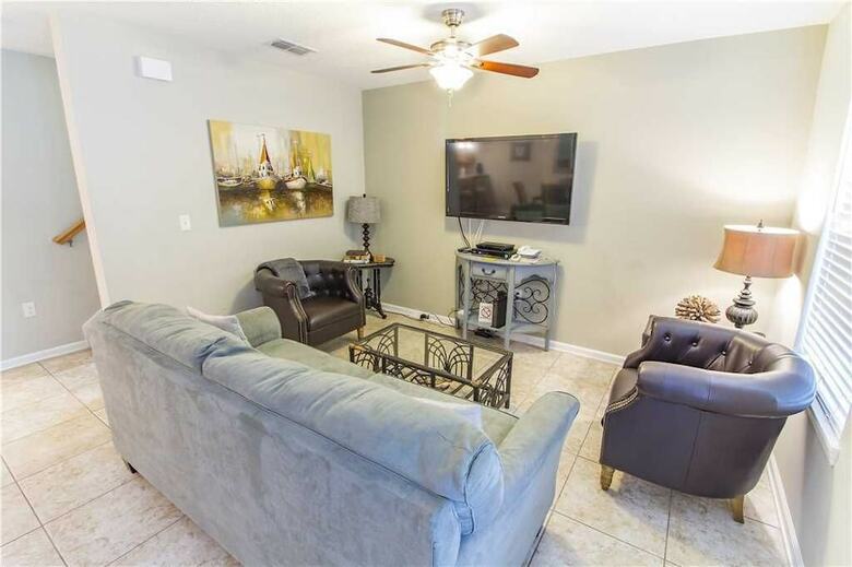 Averys Ocean Breeze - Six Bedroom Home