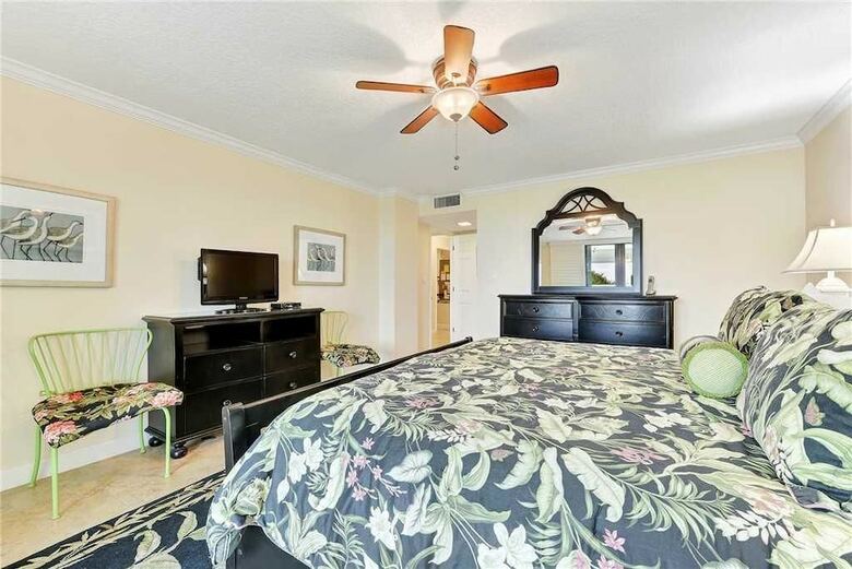 Sand Dollar I 105 - Three Bedroom Condo