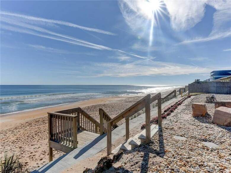 Sunshine House - Three Bedroom Home