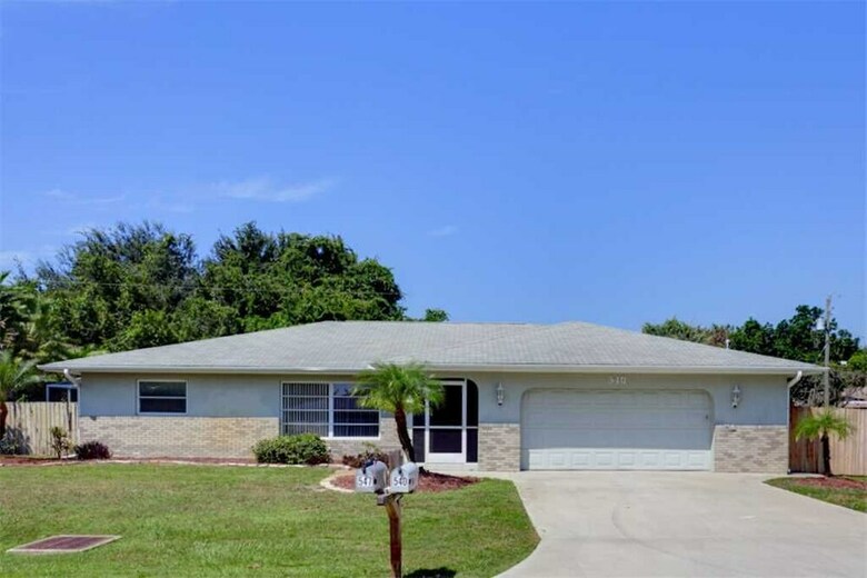 Flamingo Home - Three Bedroom Home