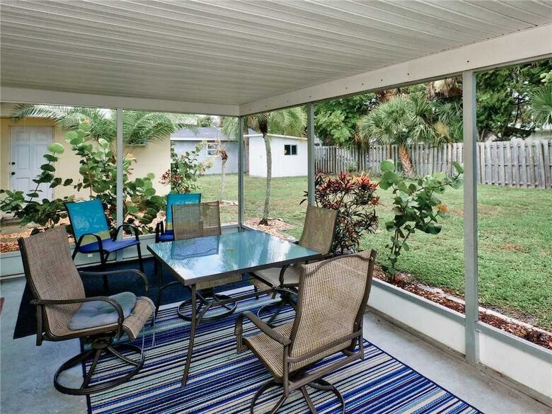 Venice Harbor 604 - One Bedroom Home