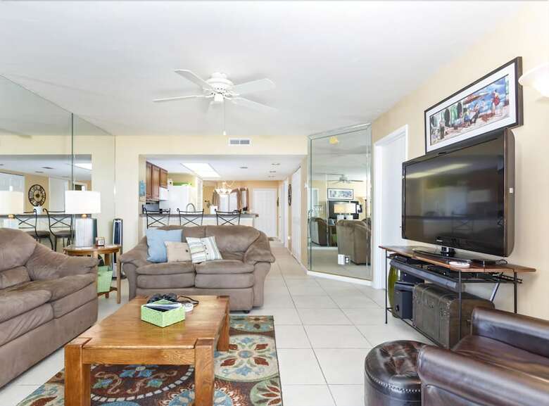 Windjammer 207 - Two Bedroom Condo