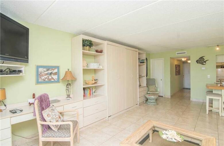 Four Winds A3e - Studio Condo