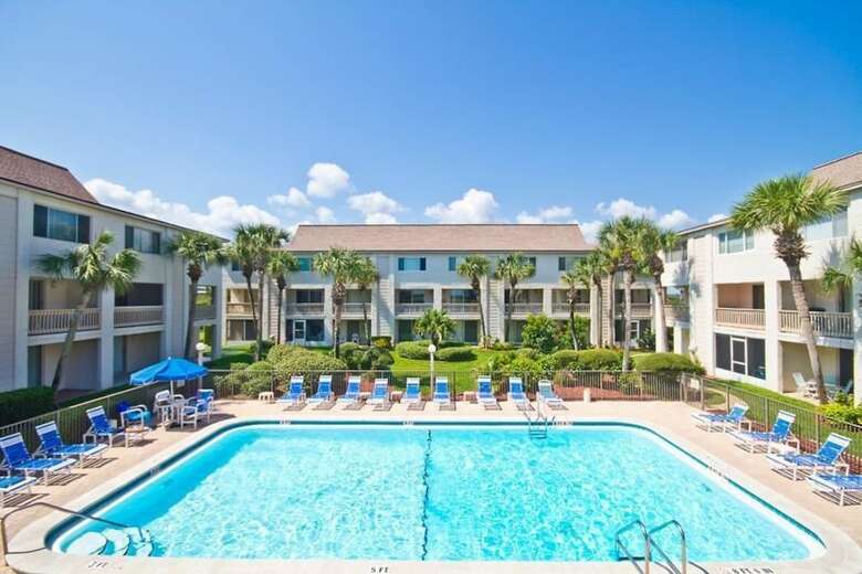 Four Winds A3e - Studio Condo