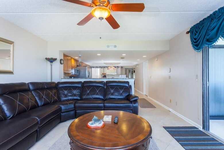 Windjammer 206 - Three Bedroom Condoeps 8