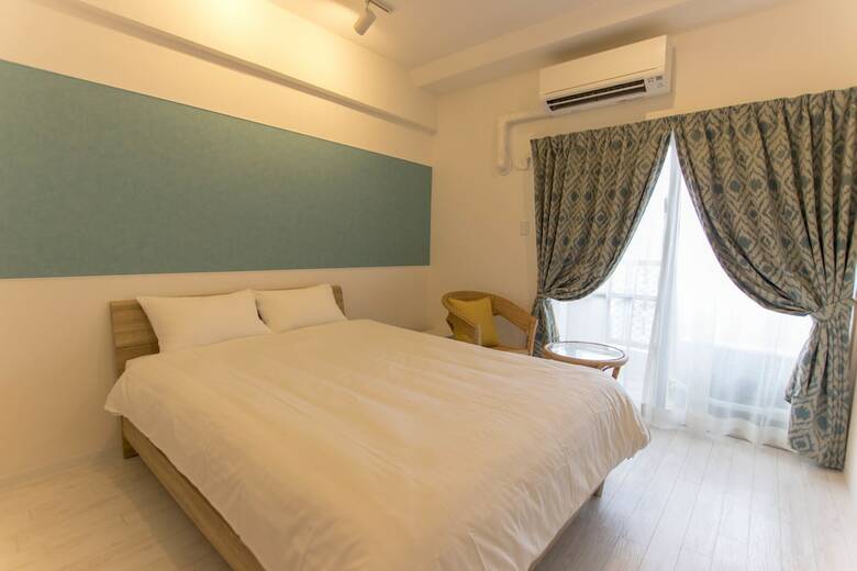 Apartamentos Y? Rise To Hotel Itoman
