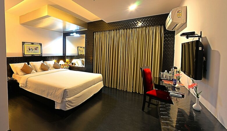 Gokulam Park Hotel