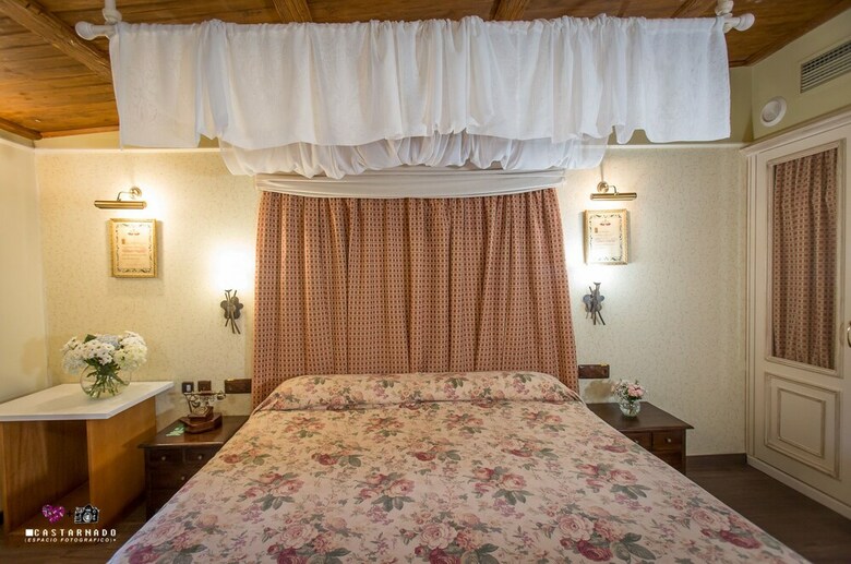 Mas�a De Lacy Hotel