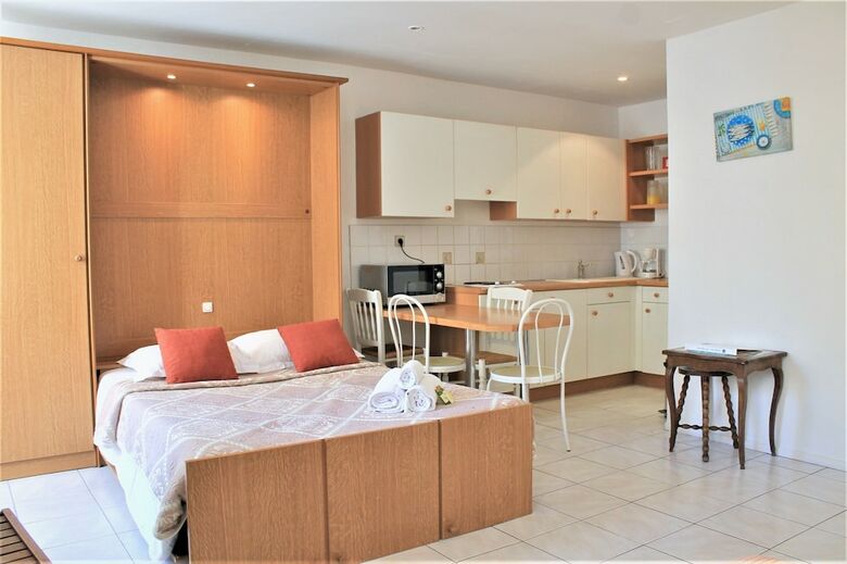 Apartamento Central Studio With 2 Double Beds