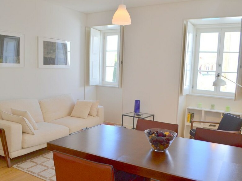 Apartamentos Rh Maestro 74
