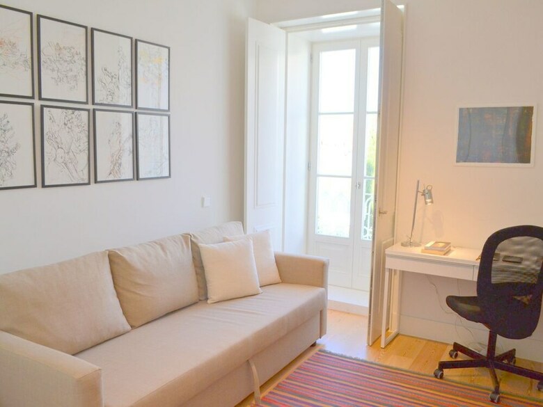 Apartamentos Rh Maestro 74
