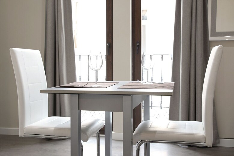 Apartamentos Mesones 18 3000