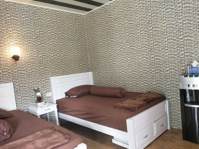 Bed & Breakfast Pondok Oma Surf Simeulue
