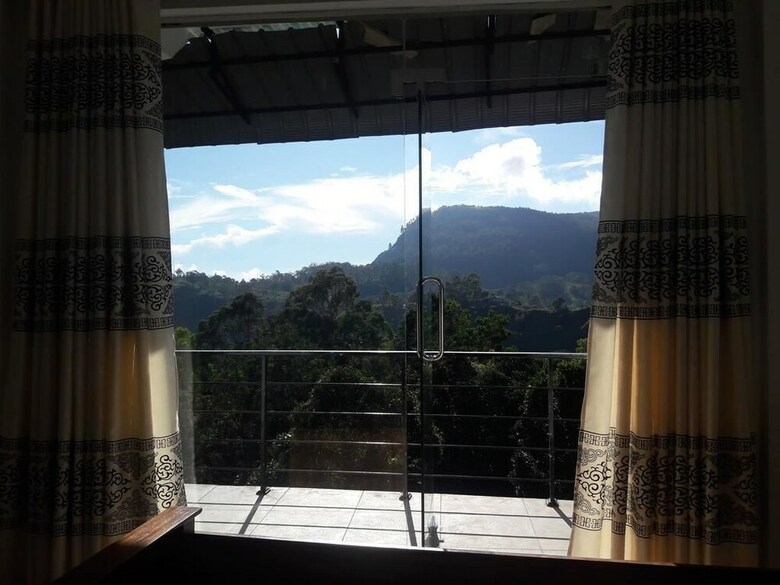 Hotel The Onex Paradise Ella