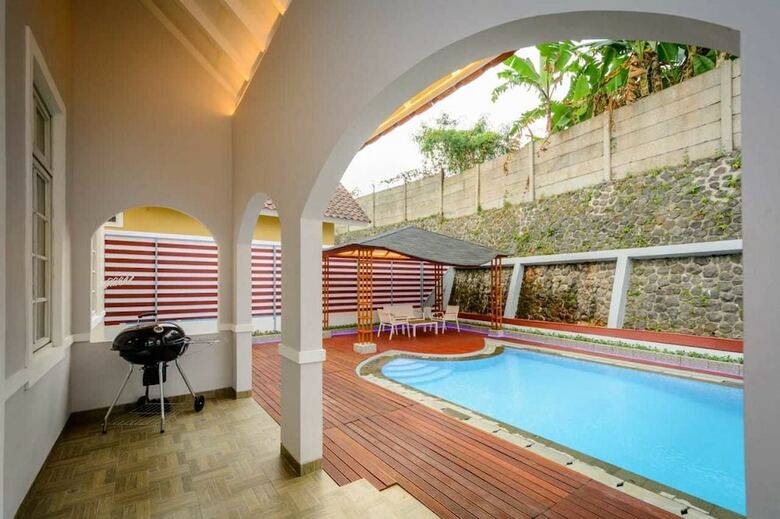 Villa Kota Bunga Puncak 2 Bedroom