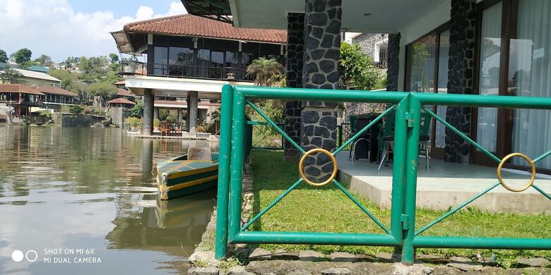 Villa Pinggir Danau Puncak For 30 Pax