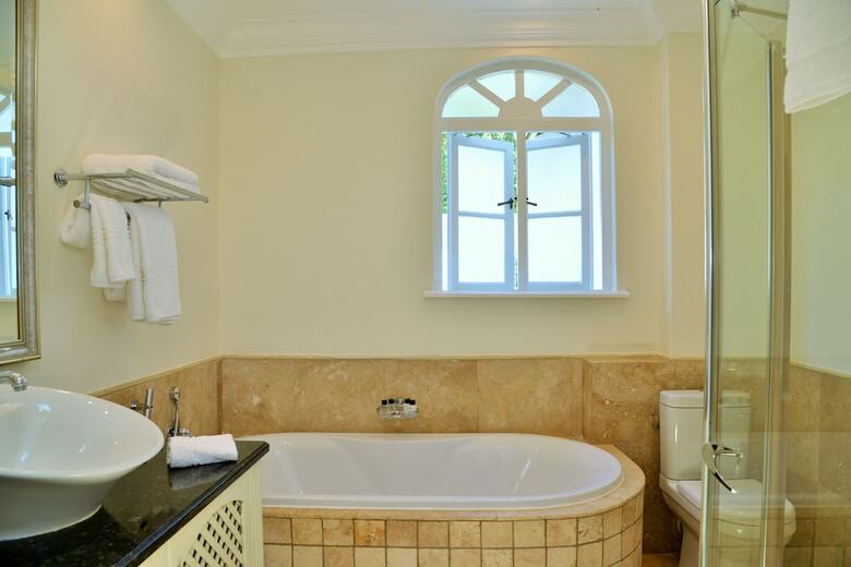 Mont D'or Hyde Park Boutique Hotel