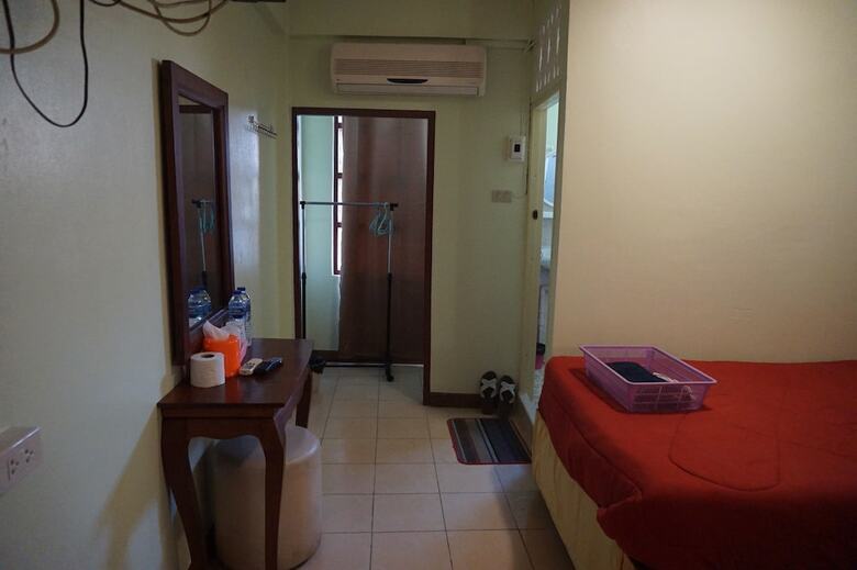 Hotel The River Guest House