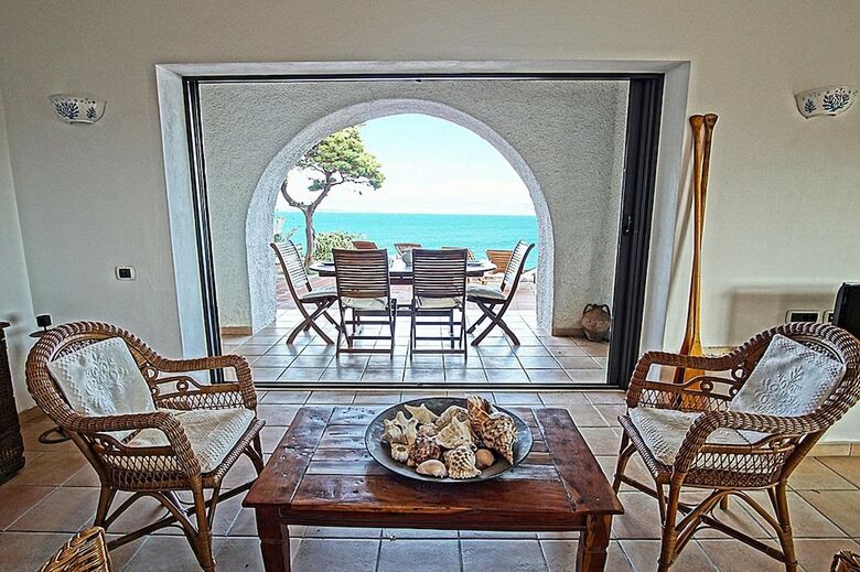 Villa Johnson