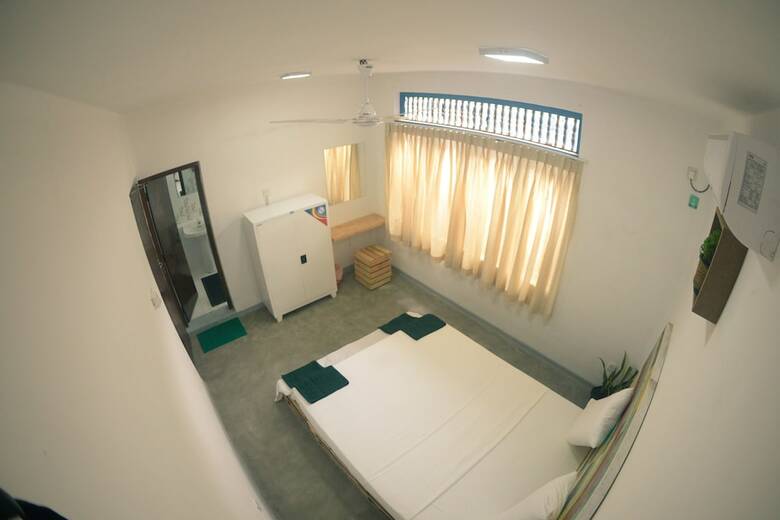 Hostal Groove House