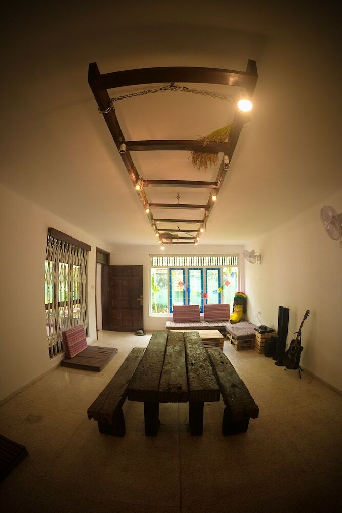 Hostal Groove House
