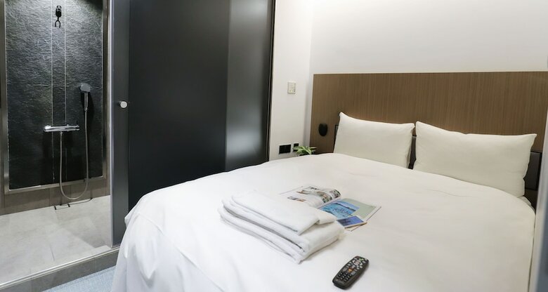 Slow Town Hotel