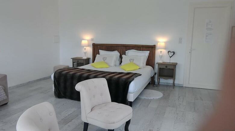 Bed & Breakfast Les Chambres de La Nouvelle Ali�nor